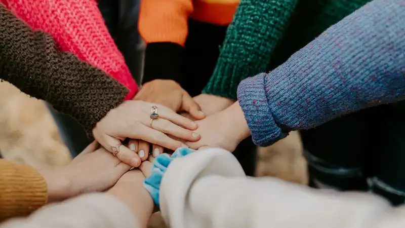 Volunteer opportunities in Oakville
